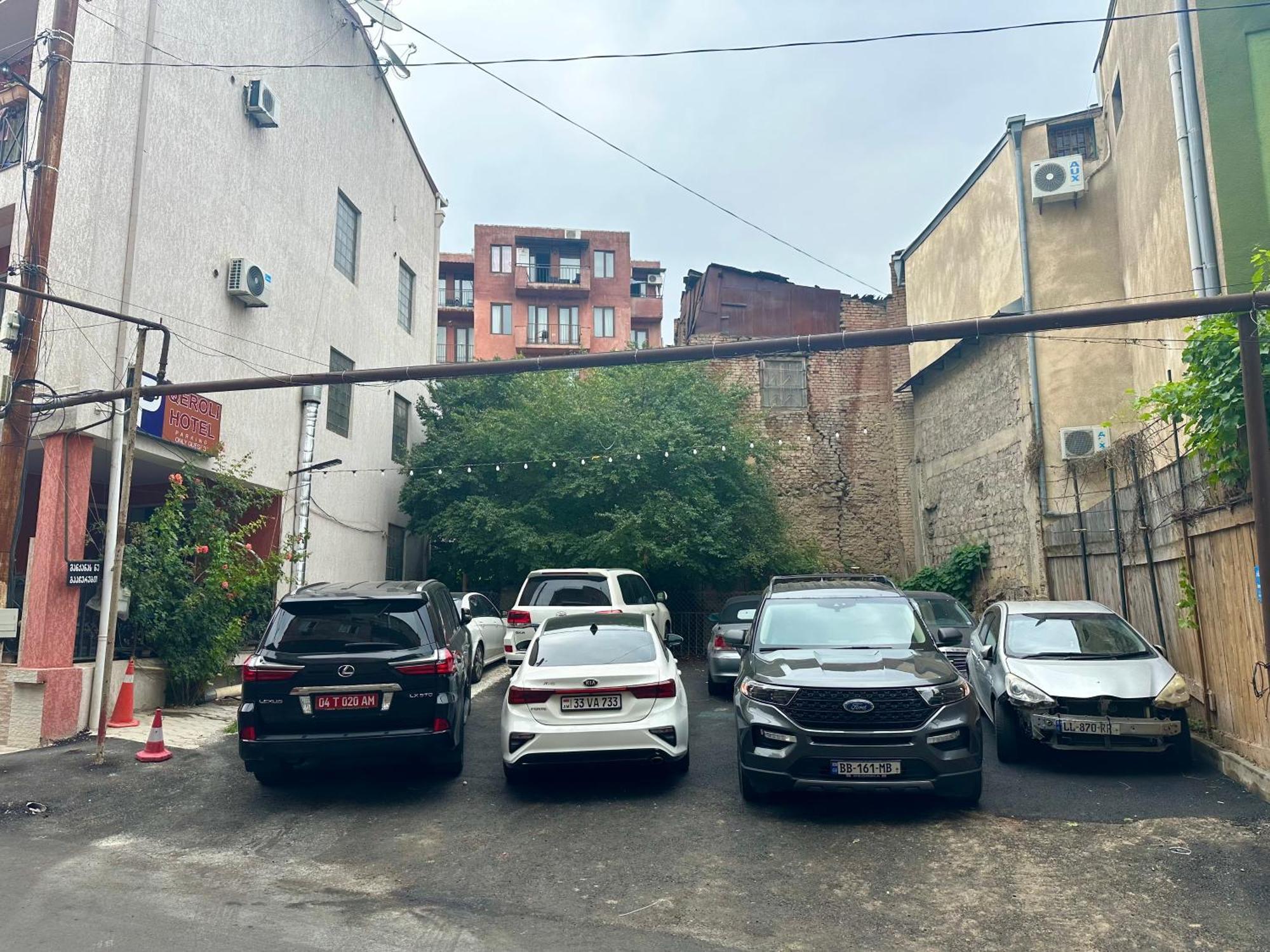 מלון טביליסי Qeroli Old Town מראה חיצוני תמונה